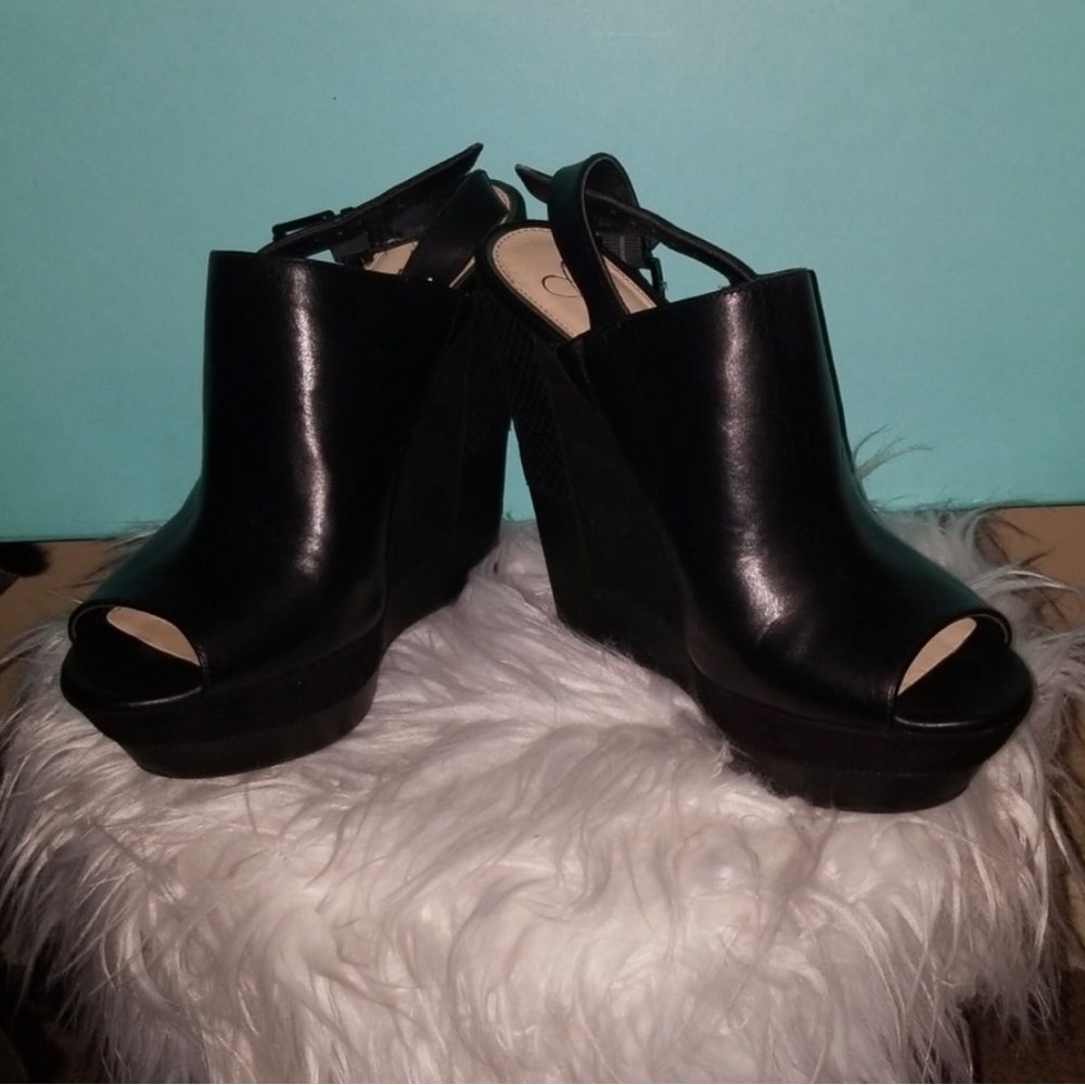 Jessica Simpson Wedges